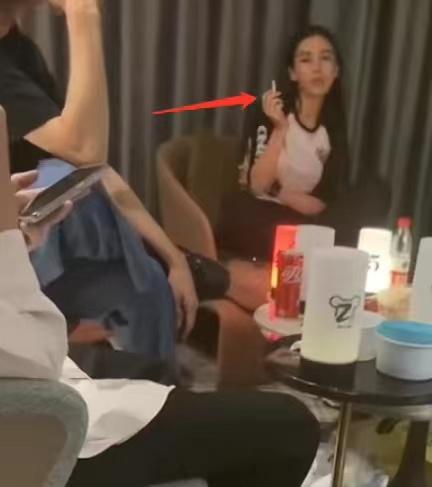 杨颖身高爆料视频最新版,揭秘女神真实身高之谜 第3张 杨颖身高爆料视频最新版,揭秘女神真实身高之谜 第3张